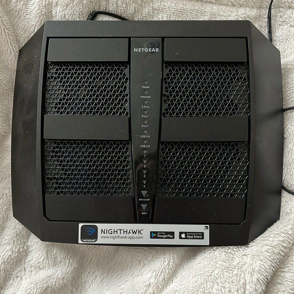 Netgear Nighthawk X6 AC3200 R8000 Tri-Band WiFi Router – 3.2Gbps